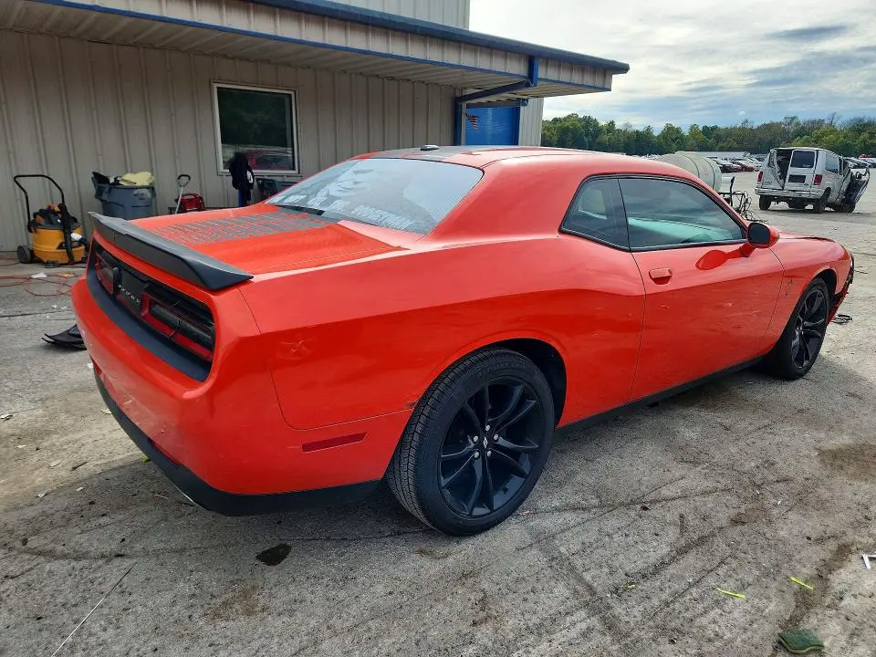 2017 DODGE CHALLENGER SXT  