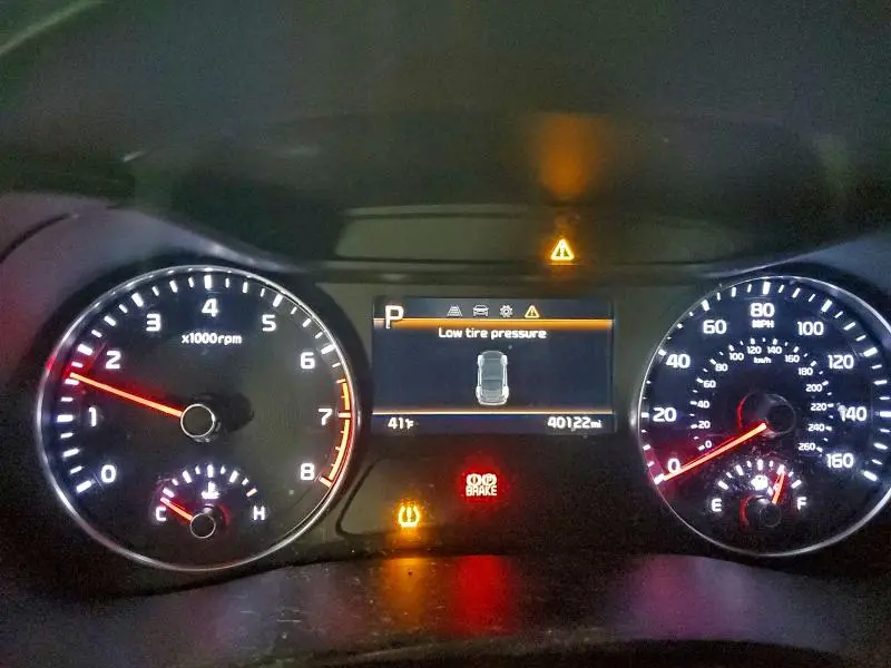 2024 KIA FORTE LX  