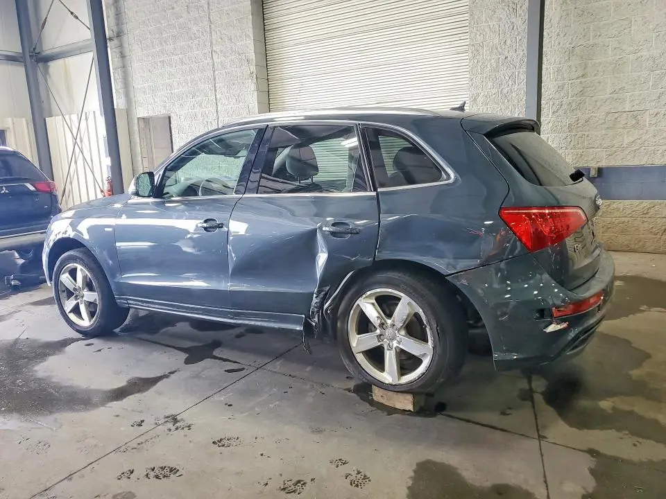 2011 AUDI Q5 PREMIUM PLUS  