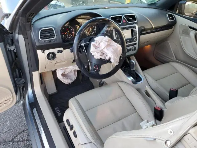 2013 VOLKSWAGEN EOS LUX  