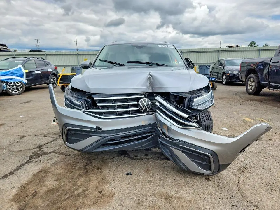 2024 VOLKSWAGEN TIGUAN SE  