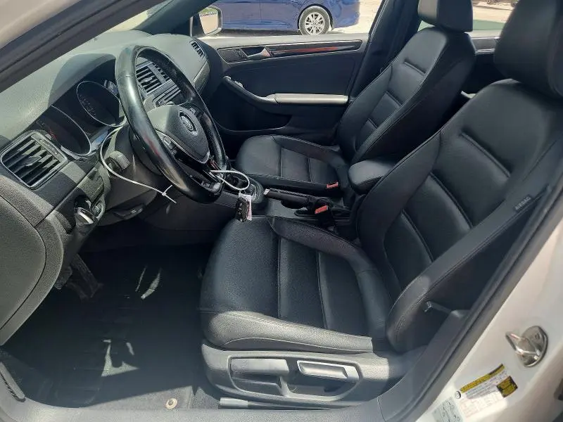 2018 VOLKSWAGEN JETTA SPORT  