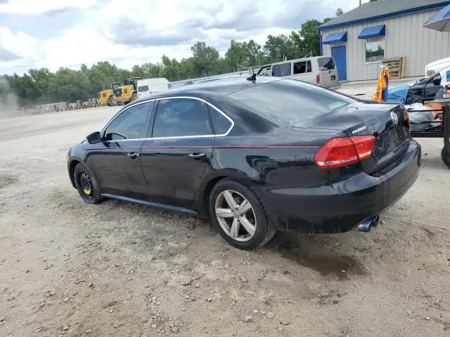 2013 VOLKSWAGEN PASSAT SE  