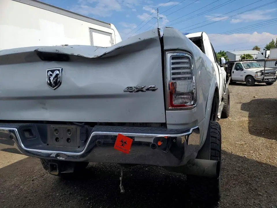 2014 RAM 3500 LARAMIE  