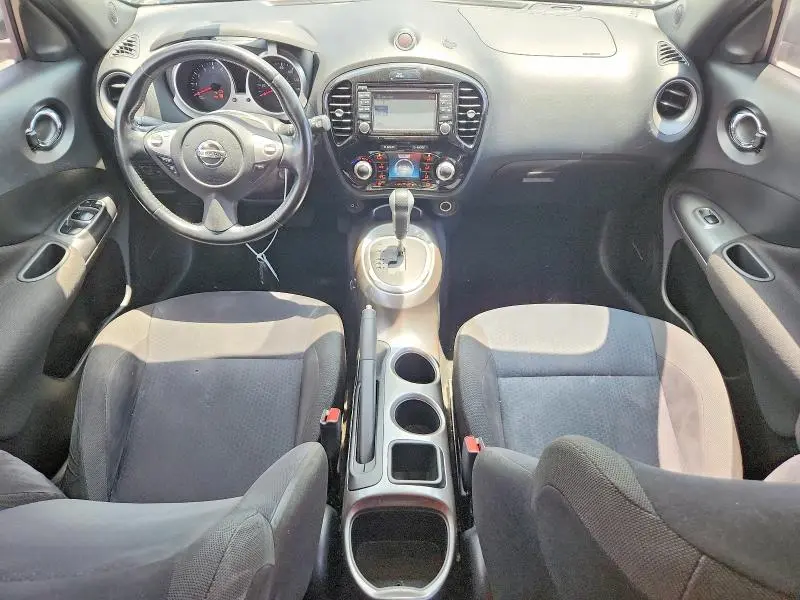 2016 NISSAN JUKE SV  