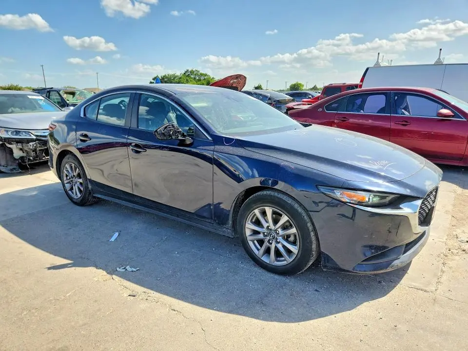 2021 MAZDA 3   