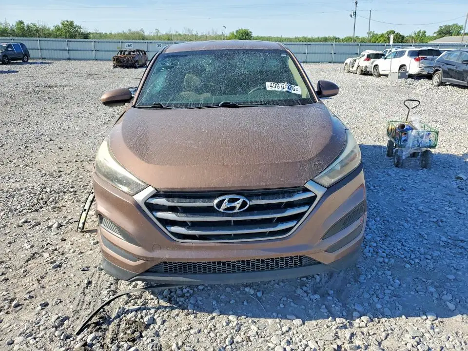 2017 HYUNDAI TUCSON SE  