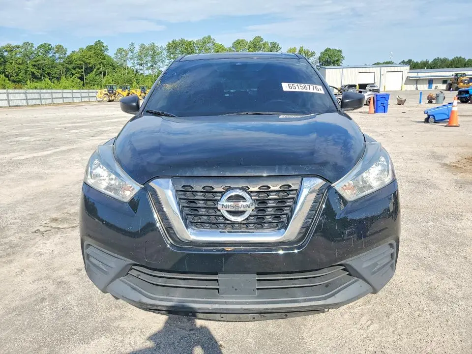 2020 NISSAN KICKS S  