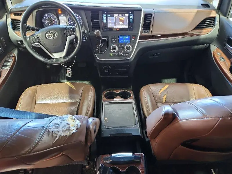 2015 TOYOTA SIENNA LIMITED PREMIUM 7-PASSENGER  