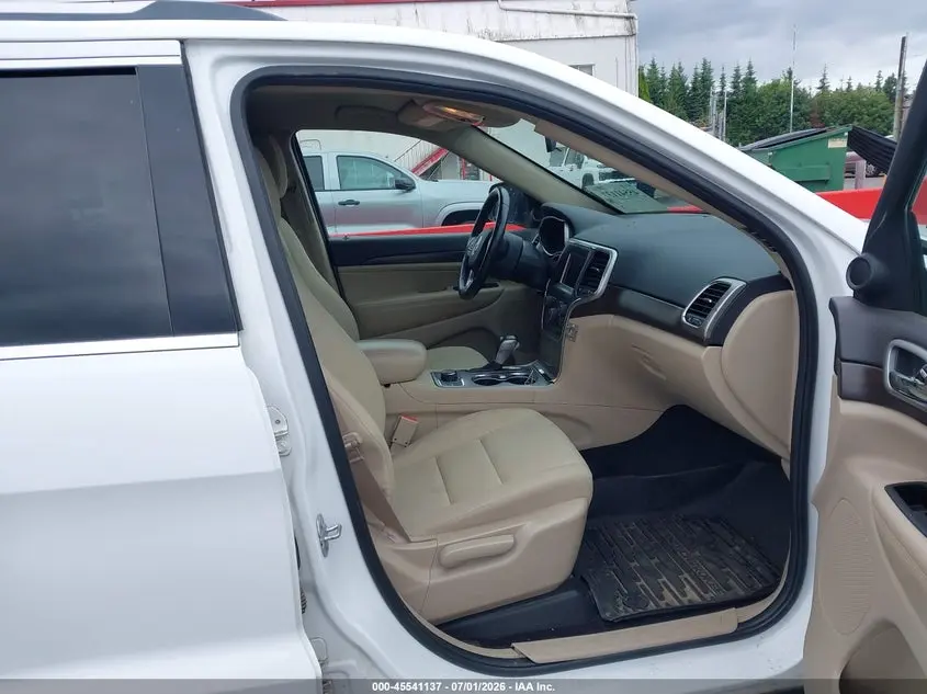 2018 JEEP GRAND CHEROKEE LAREDO E 4X4