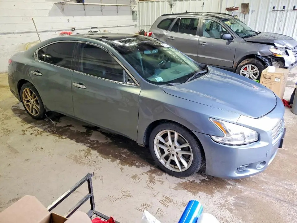 2010 NISSAN MAXIMA 3.5 S  