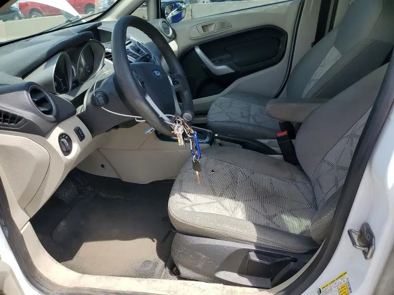 2013 FORD FIESTA SE  