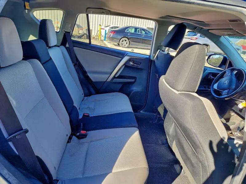 2017 TOYOTA RAV4 XLE  