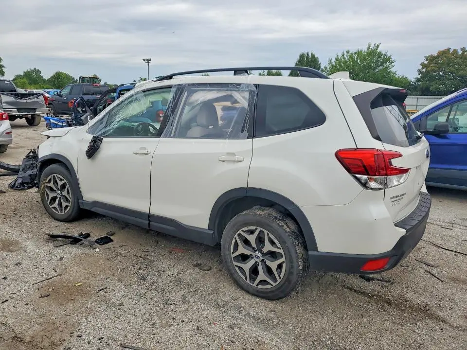 2019 SUBARU FORESTER PREMIUM  