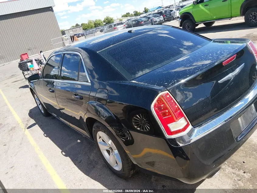 2012 CHRYSLER 300  