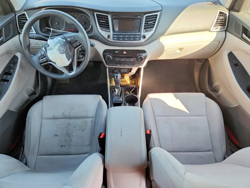2018 HYUNDAI TUCSON SE  