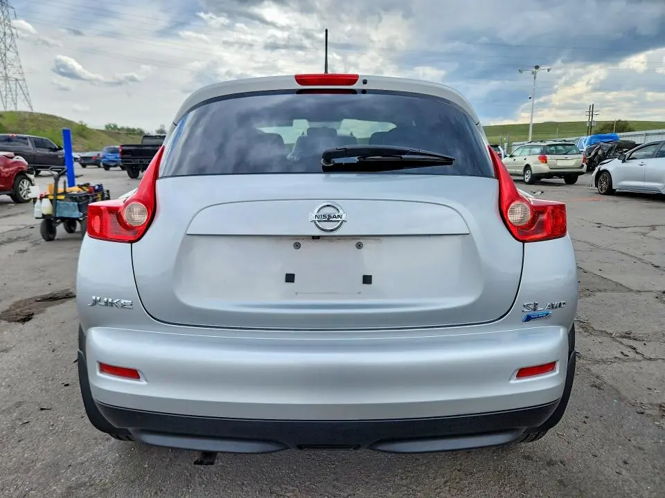 2014 NISSAN JUKE SL  