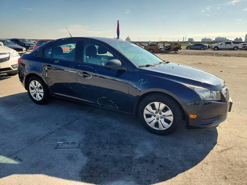 2014 CHEVROLET CRUZE LS  