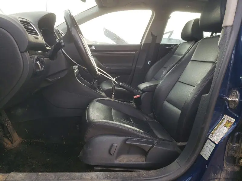 2011 VOLKSWAGEN JETTA TDI  