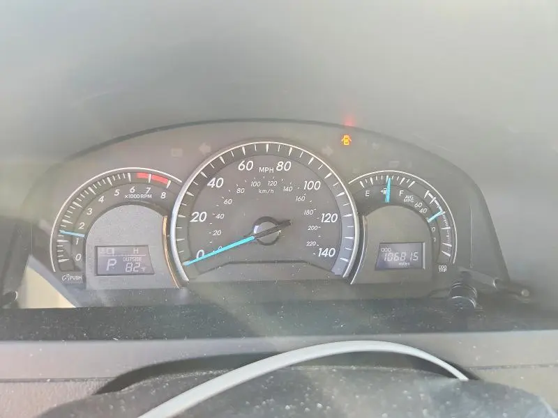 2015 TOYOTA CAMRY LE  