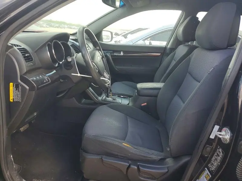 2012 KIA SORENTO LX  