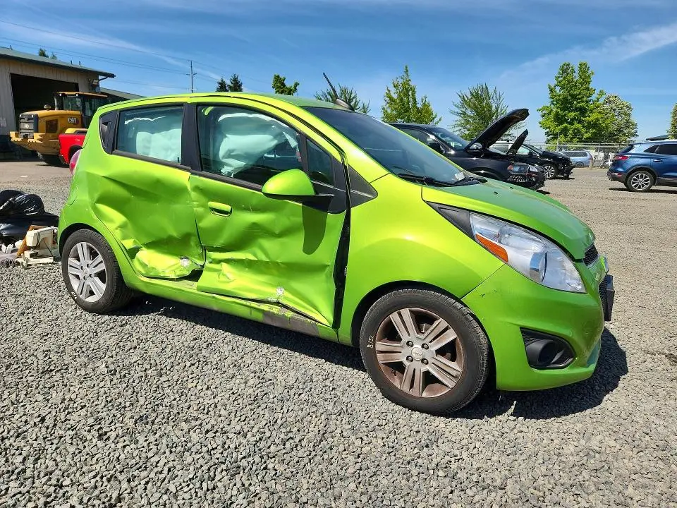 2015 CHEVROLET SPARK 1LT  