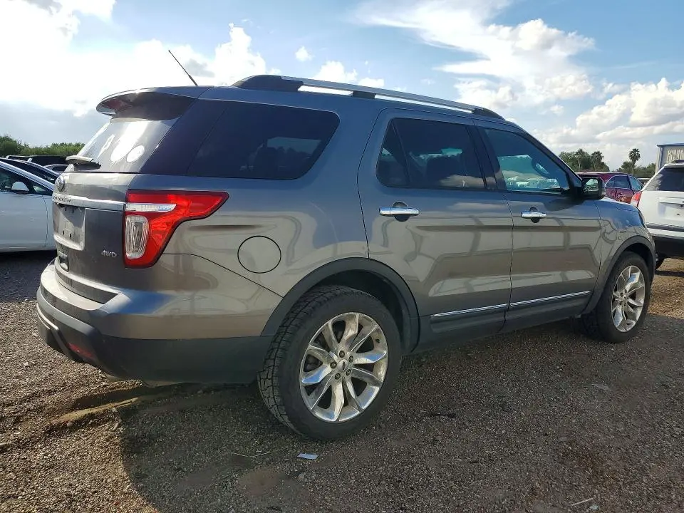 2013 FORD EXPLORER XLT  