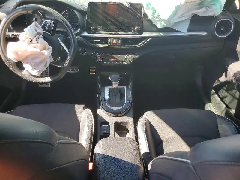 2022 KIA FORTE GT LINE  
