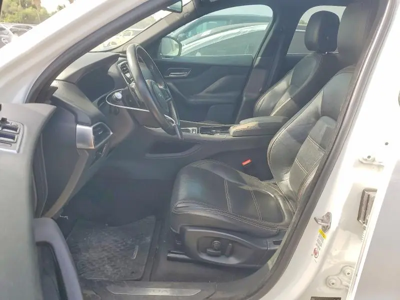 2018 JAGUAR F-PACE PRESTIGE  