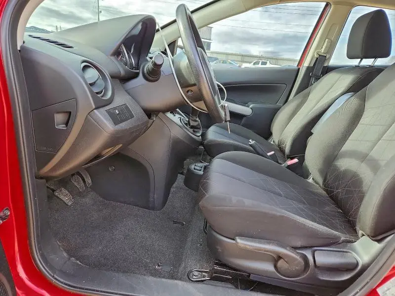 2012 MAZDA MAZDA2   
