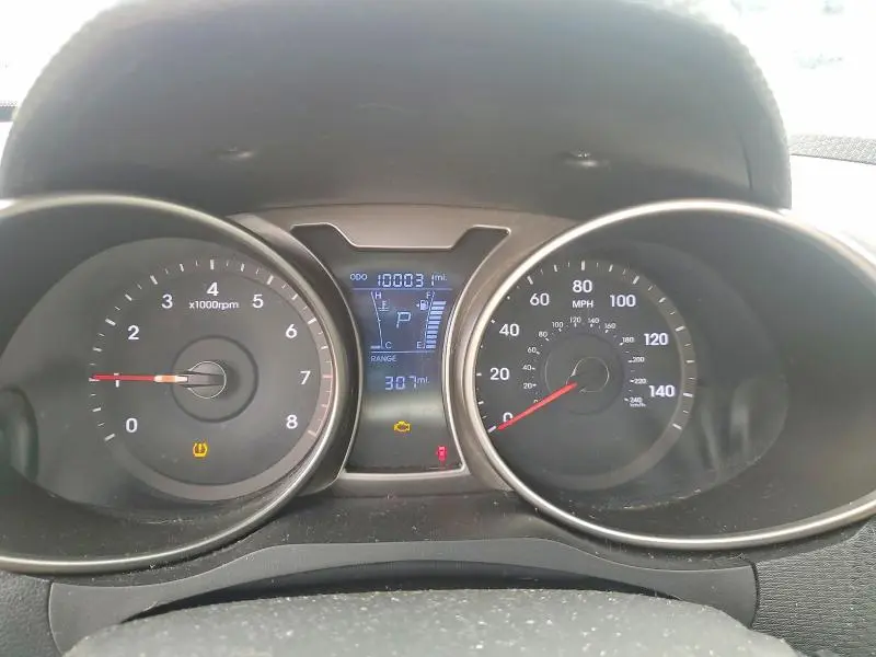 2013 HYUNDAI VELOSTER BASE  