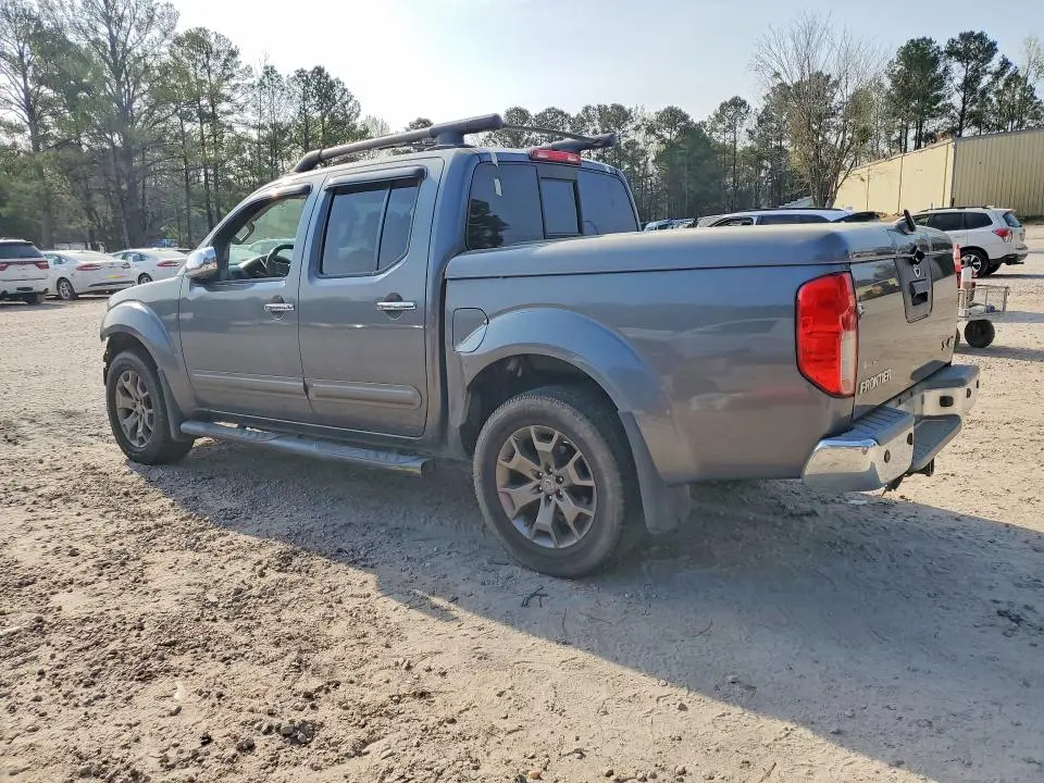2016 NISSAN FRONTIER SL  