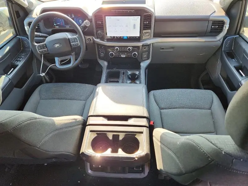 2024 FORD F150 XLT  