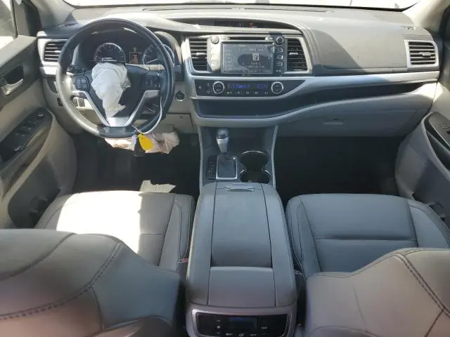 2015 TOYOTA HIGHLANDER XLE  