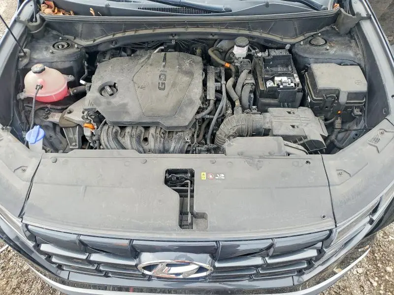 2022 HYUNDAI TUCSON SE  