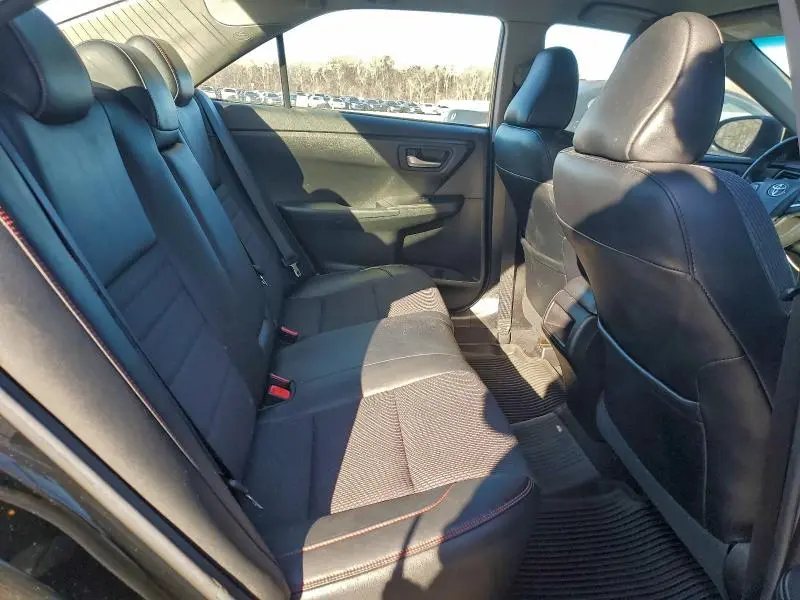 2016 TOYOTA CAMRY LE  