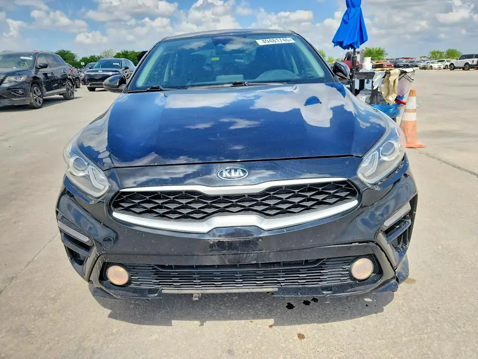 2021 KIA FORTE LXS  