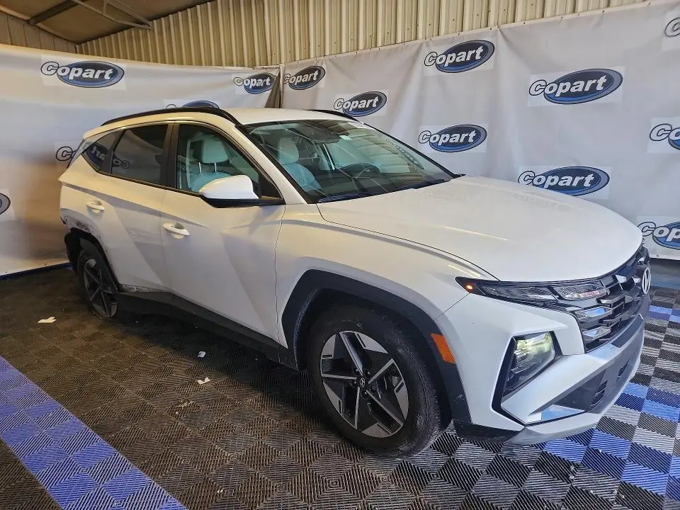 2025 HYUNDAI TUCSON SEL  