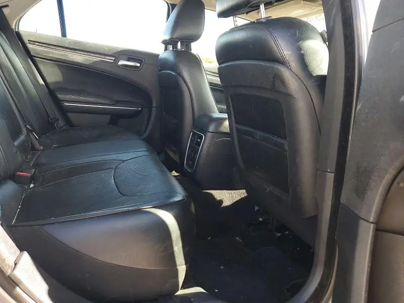 2016 CHRYSLER 300C   