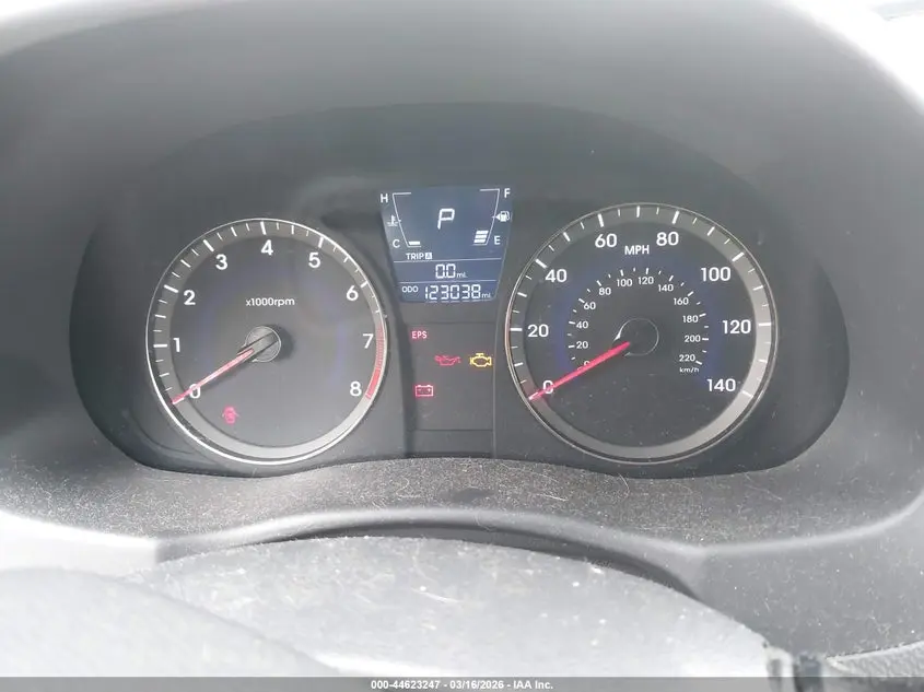 2012 HYUNDAI ACCENT GS