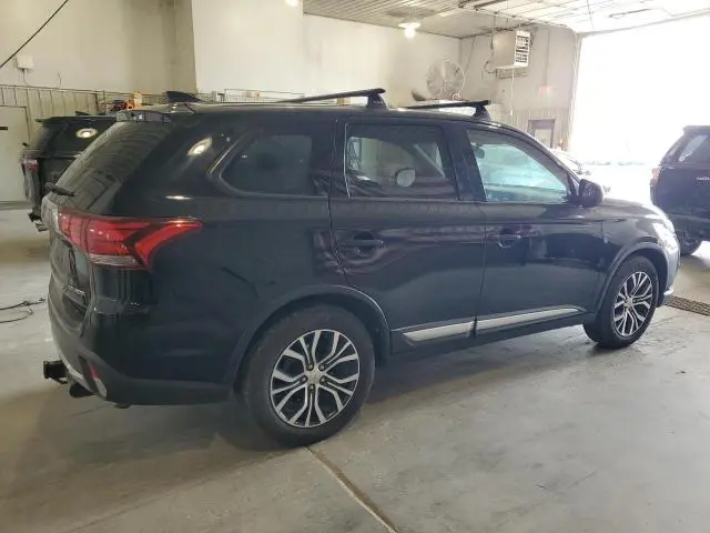 2018 MITSUBISHI OUTLANDER ES  