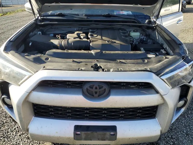 2018 TOYOTA 4RUNNER SR5  