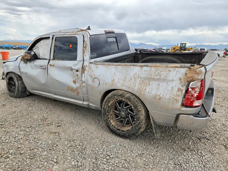 2015 RAM 1500 SLT  