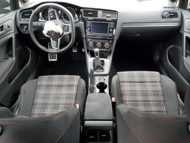 2021 VOLKSWAGEN GTI S  