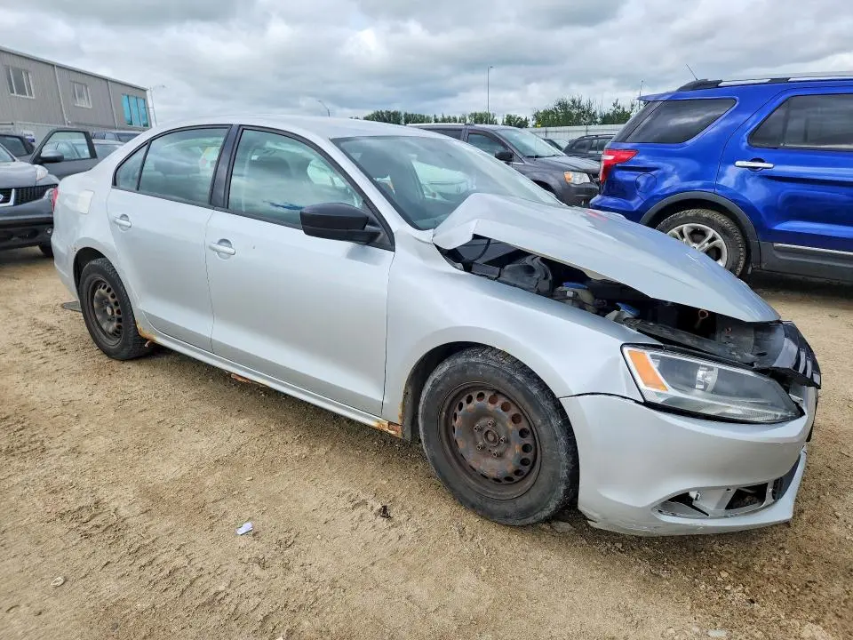 2013 VOLKSWAGEN JETTA BASE  