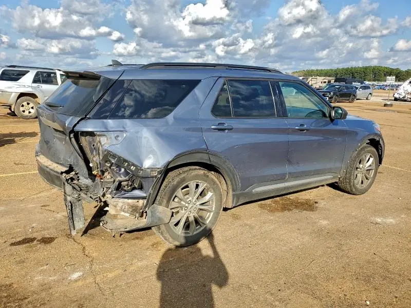 2021 FORD EXPLORER XLT  
