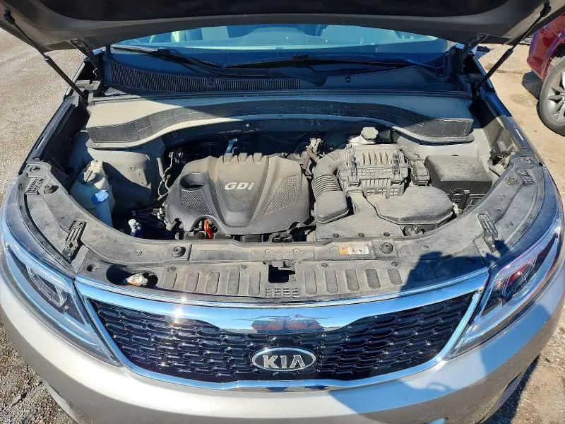 2014 KIA SORENTO LX  