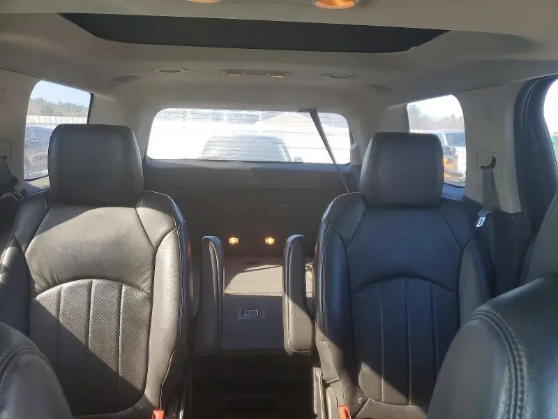 2011 GMC ACADIA SLT-2  