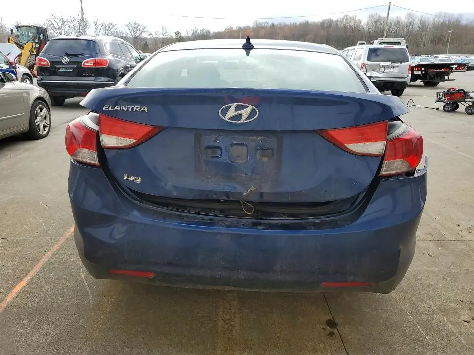 2013 HYUNDAI ELANTRA GLS  