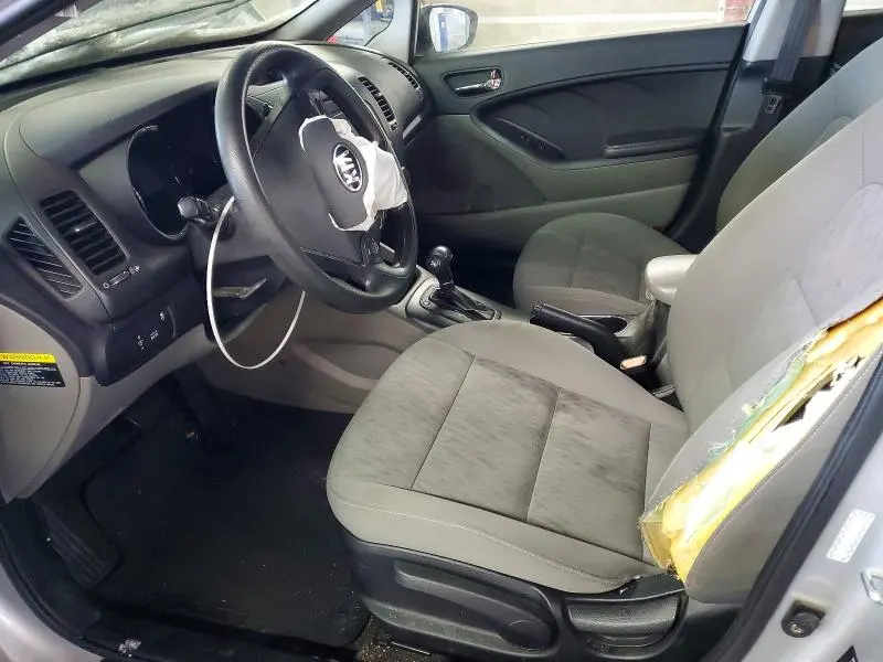 2015 KIA FORTE LX  